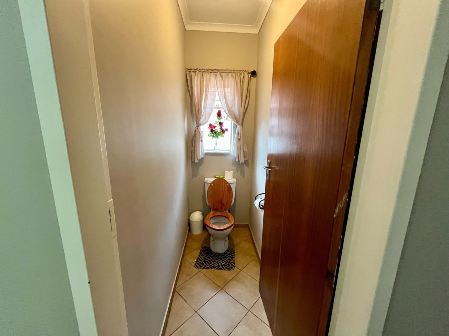 3 Bedroom Property for Sale in Flamwood North West